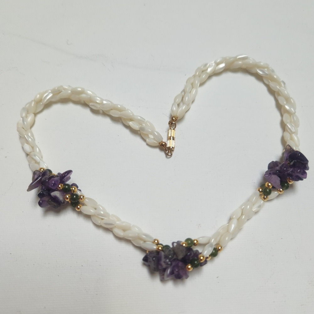 Vintage Mother of Pearl Amethyst Jade Chip Multi Strand Necklace Gold Tone Clasp - Picture 3 of 15